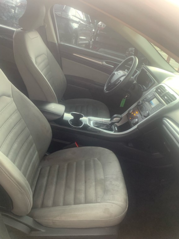 2015 Ford Fusion Image 9