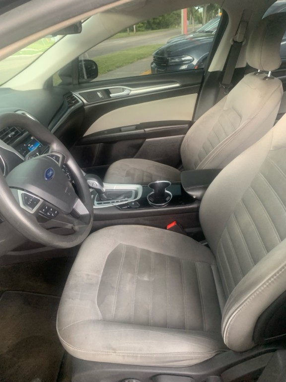 2015 Ford Fusion Image 12