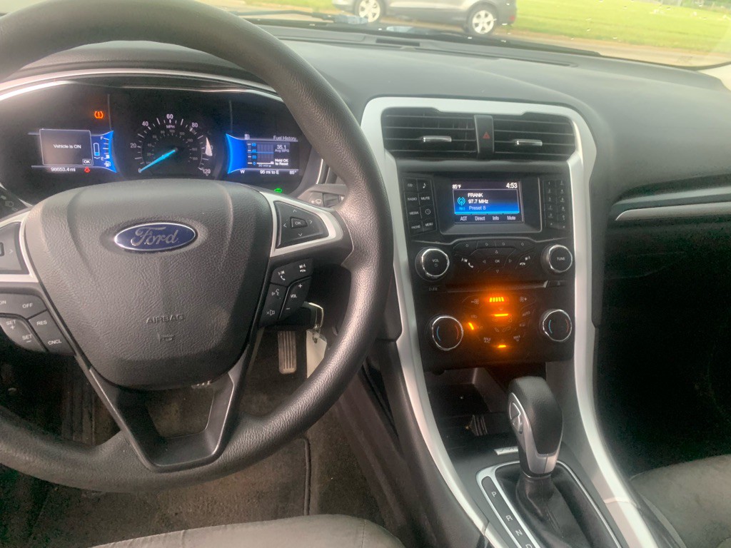 2015 Ford Fusion Image 13