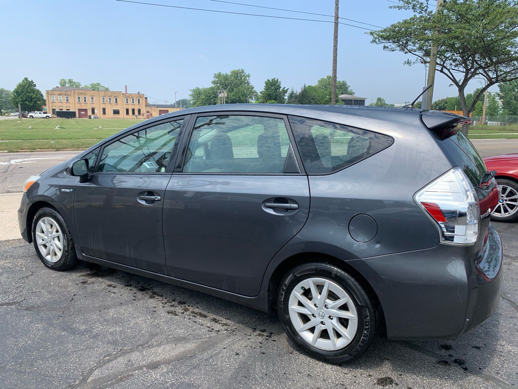 2012 Toyota Prius Image 4