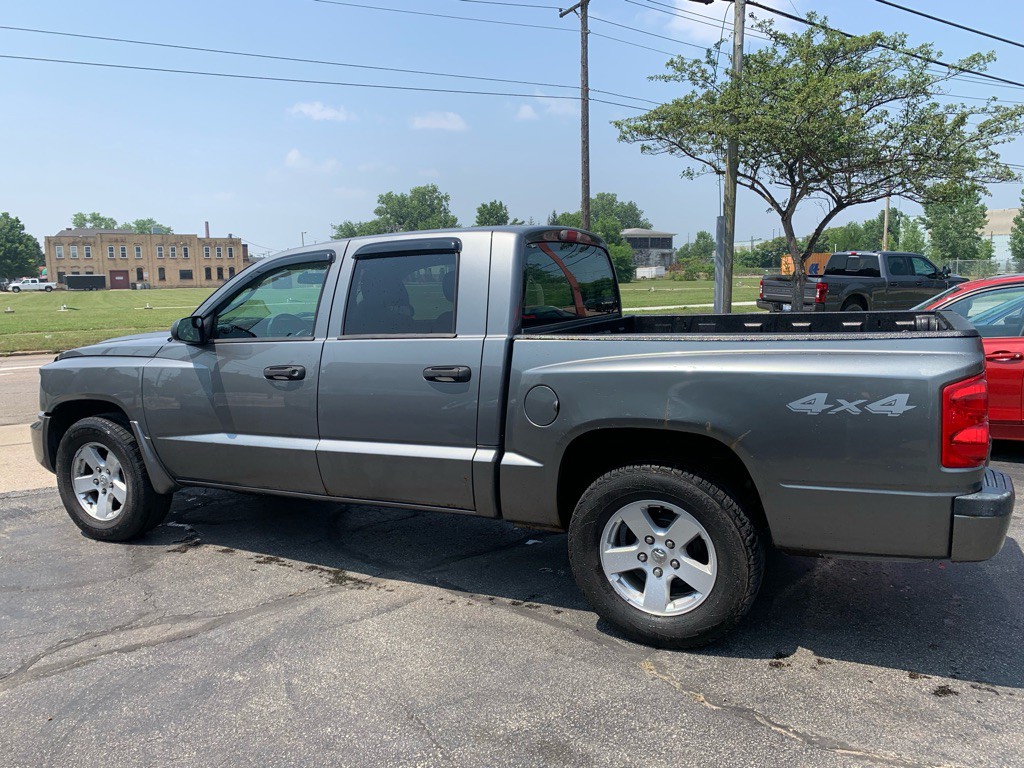 2010 Dodge Dakota Image 4