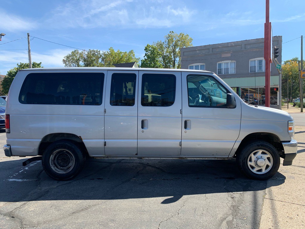 2008 Ford Econoline Image 7
