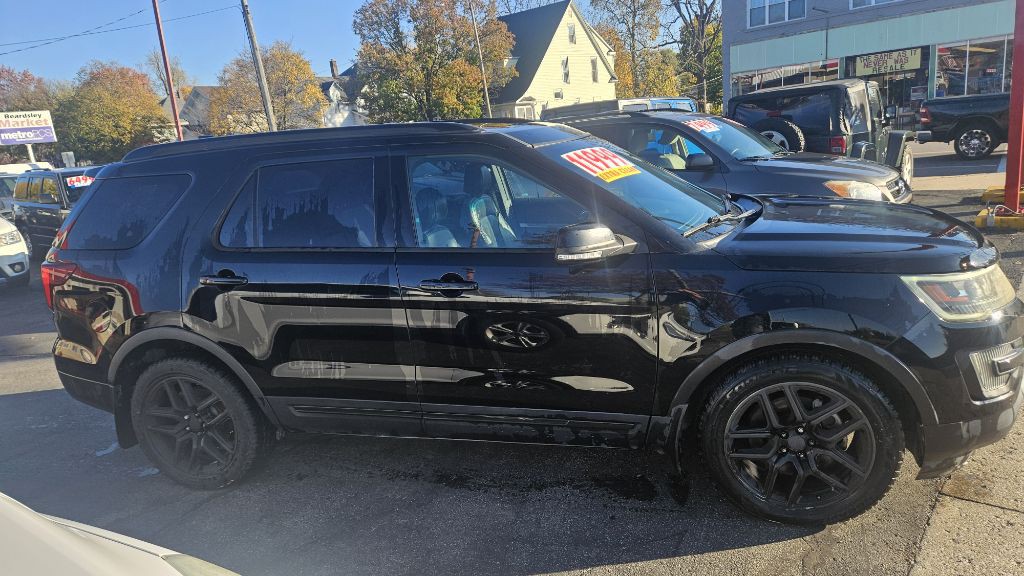 2016 Ford Explorer Image 8
