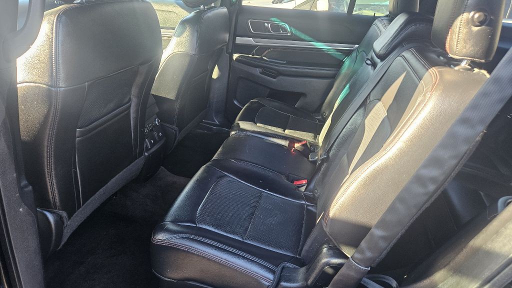 2016 Ford Explorer Image 13