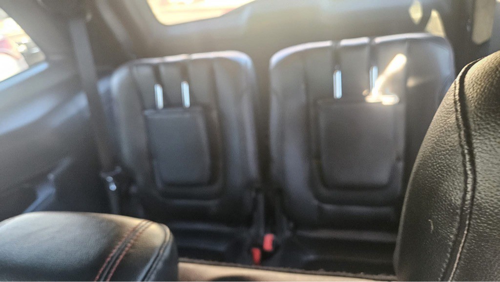 2016 Ford Explorer Image 25