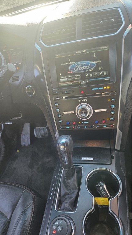 2016 Ford Explorer Image 26