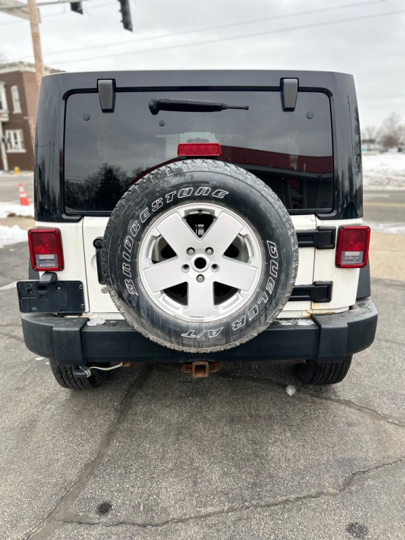 2010 Jeep Wrangler Unlimited Image 5