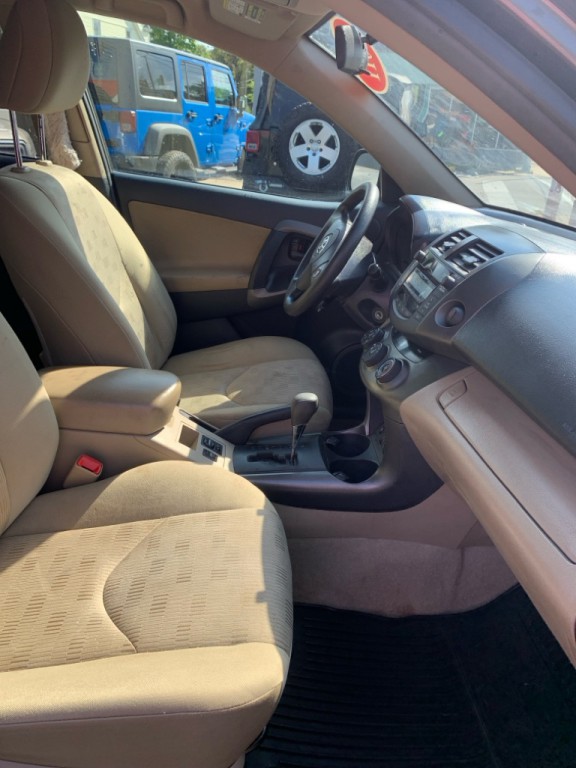 2011 Toyota Rav4 Image 10