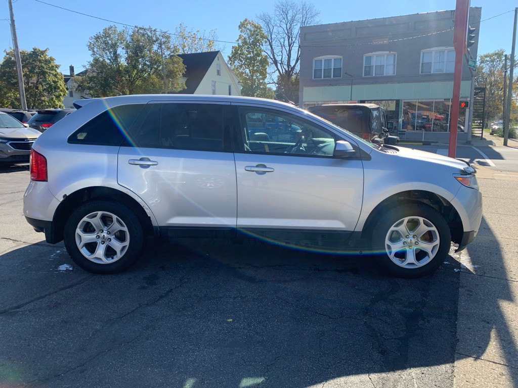 2014 Ford Edge Image 8