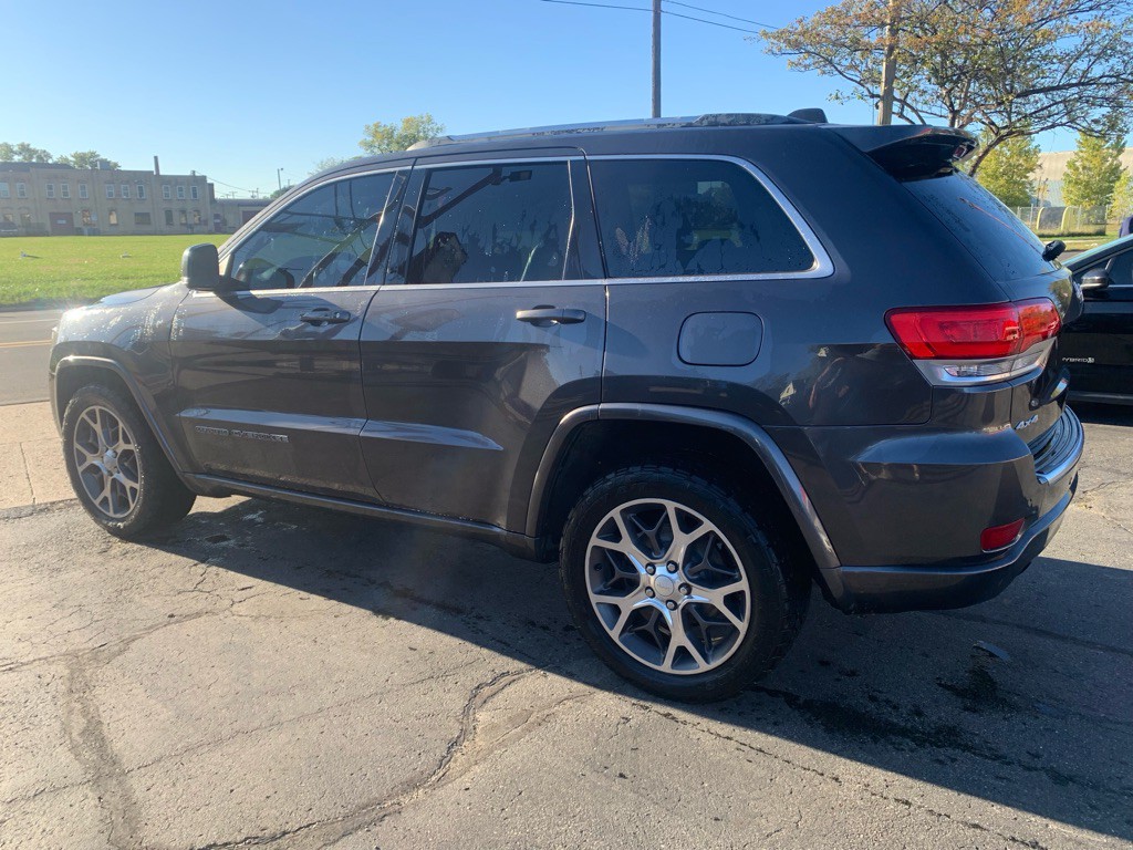 2018 Jeep Grand Cherokee Image 4