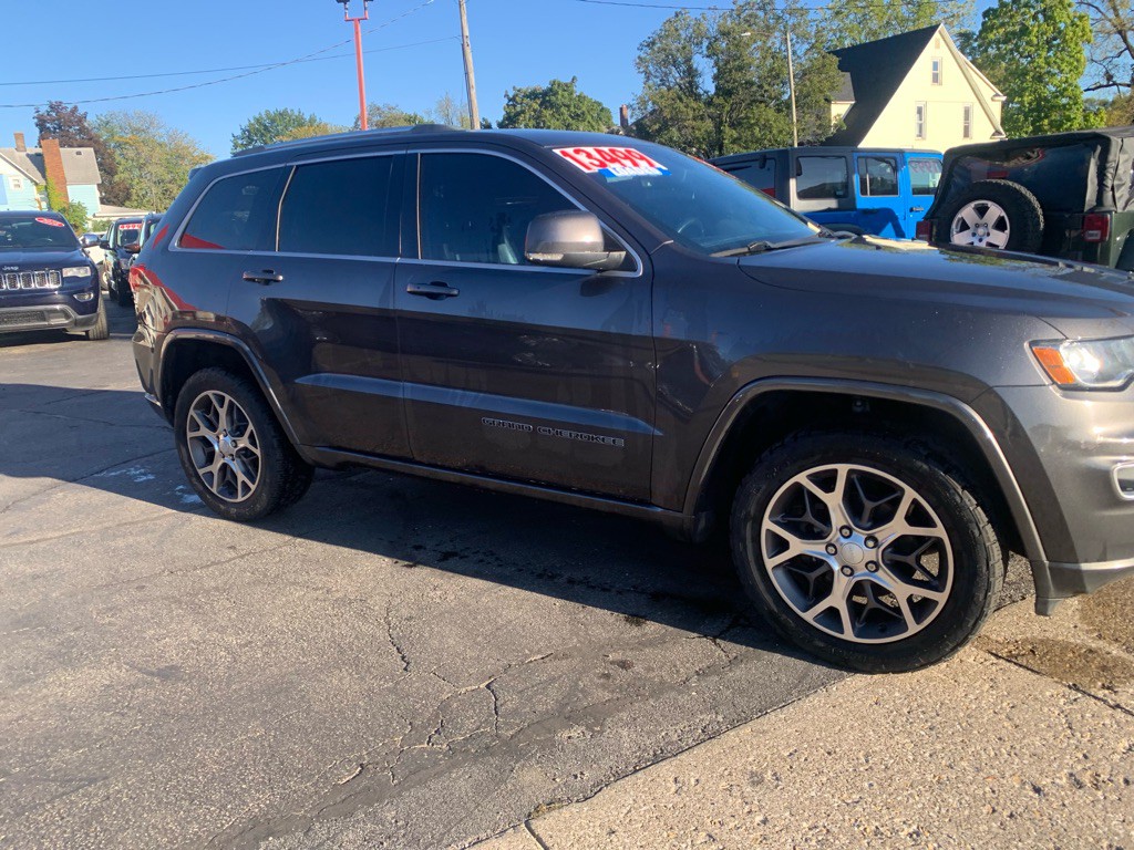 2018 Jeep Grand Cherokee Image 9