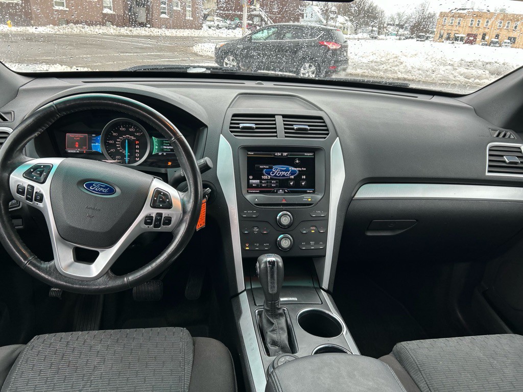 2012 Ford Explorer Image 15
