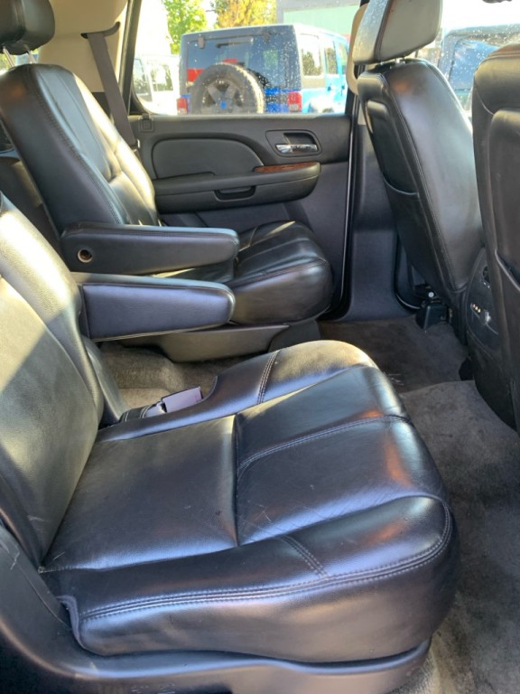 2007 Chevrolet Tahoe Image 12