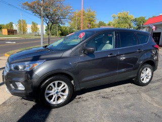 Image for 2019 Ford Escape SE ID: 6930188