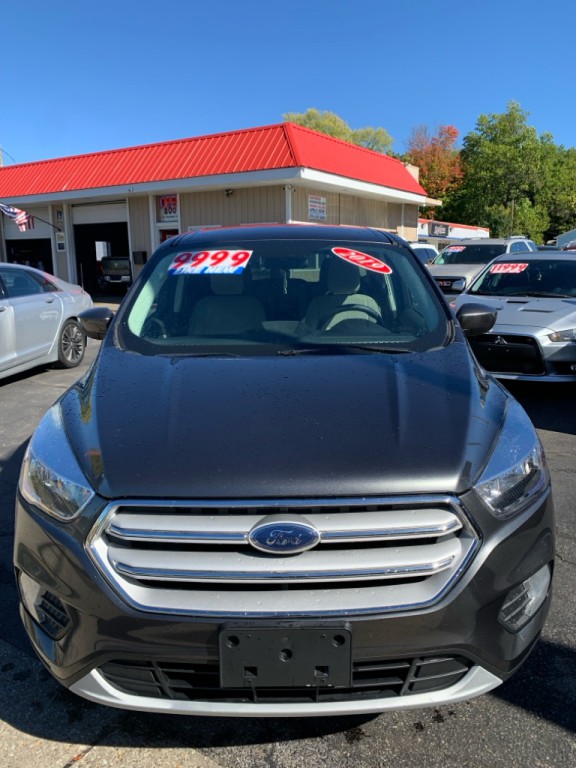 2019 Ford Escape Image 2