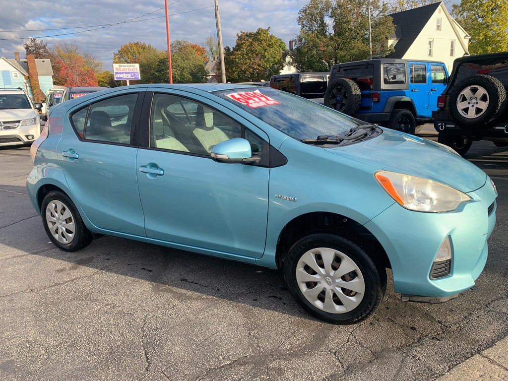 2012 Toyota Prius Image 9