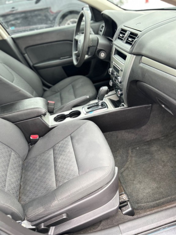 2012 Ford Fusion Image 9