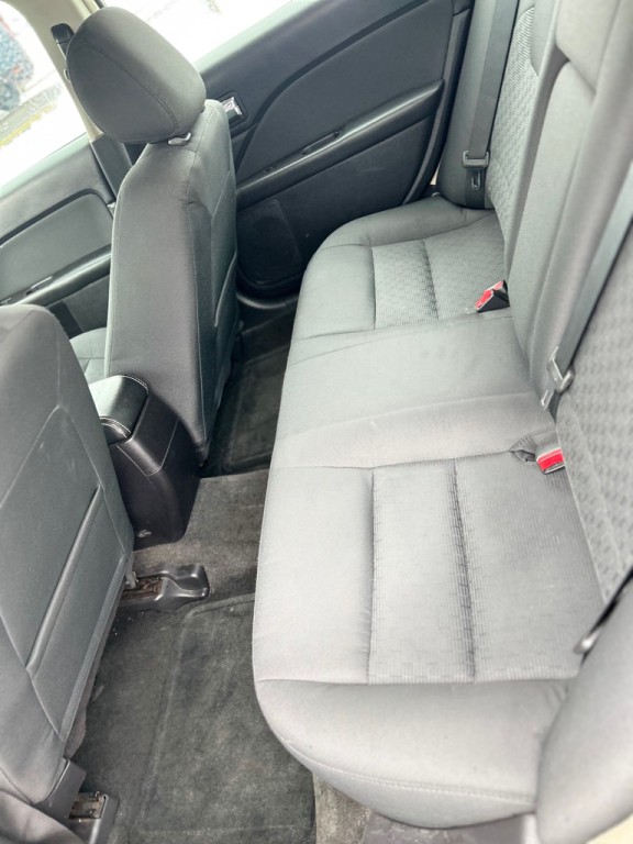 2012 Ford Fusion Image 11