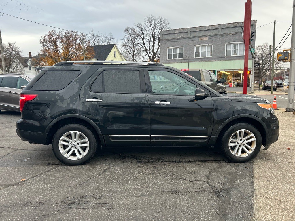 2013 Ford Explorer Image 8