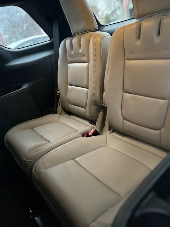 2013 Ford Explorer Image 15