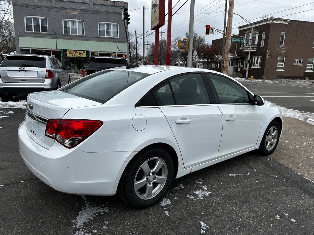 2016 Chevrolet Cruze Image 7