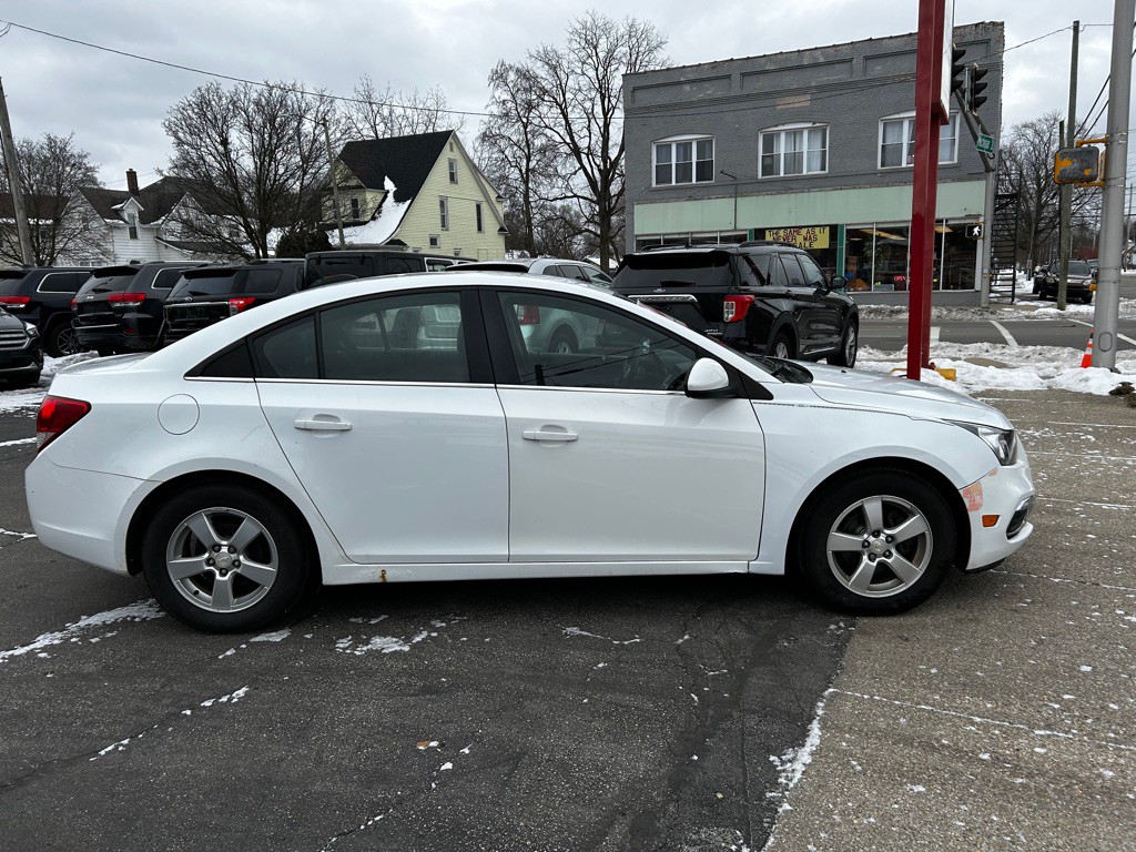 2016 Chevrolet Cruze Image 8