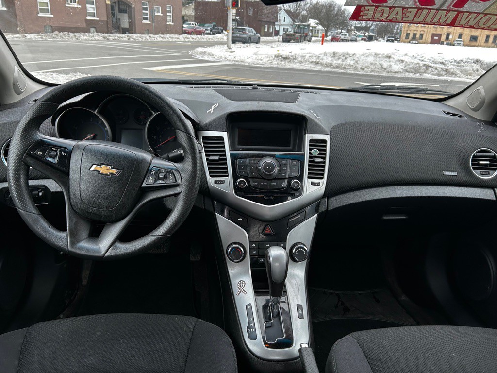 2016 Chevrolet Cruze Image 14