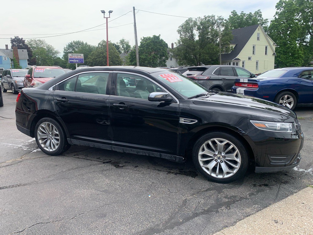 2018 Ford Taurus Image 8