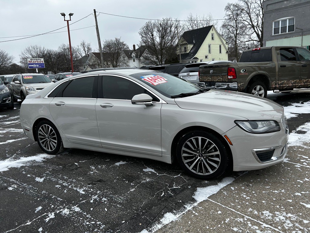 2019 Lincoln MKZ Image 10
