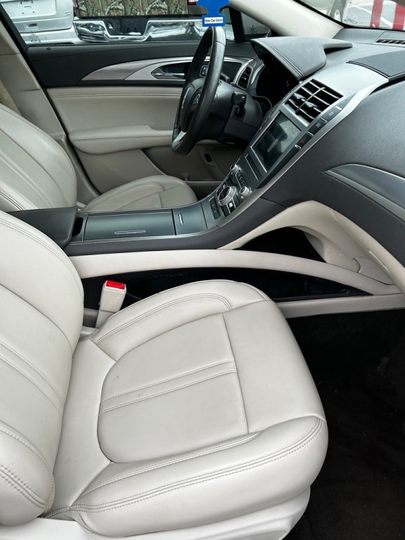 2019 Lincoln MKZ Image 11