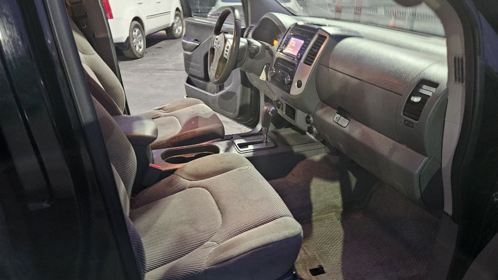 2018 Nissan Frontier Image 11