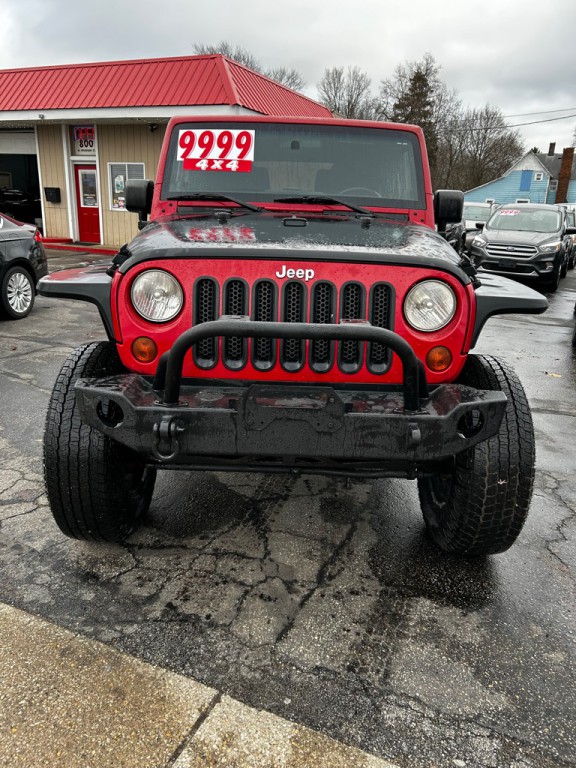2011 Jeep Wrangler Image 2