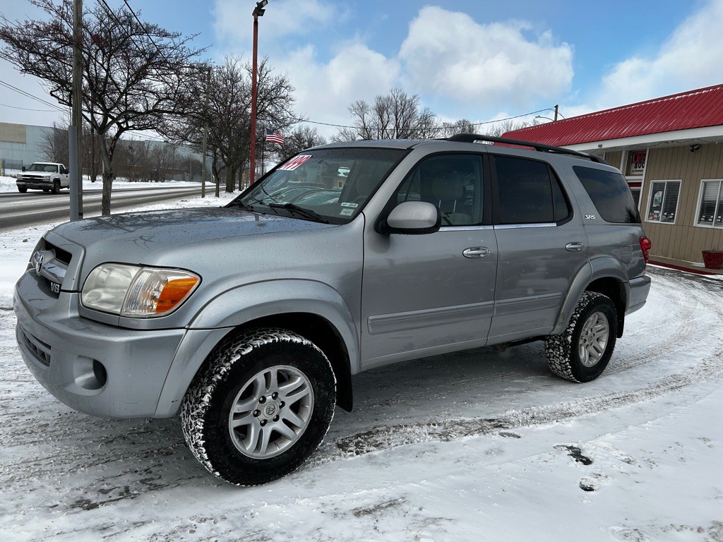 2005 Toyota Sequoia Image 1