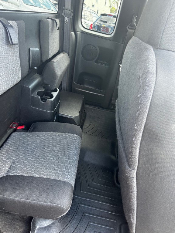 2010 Chevrolet Colorado Image 10