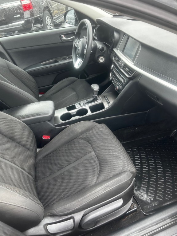 2020 Kia Optima Image 10