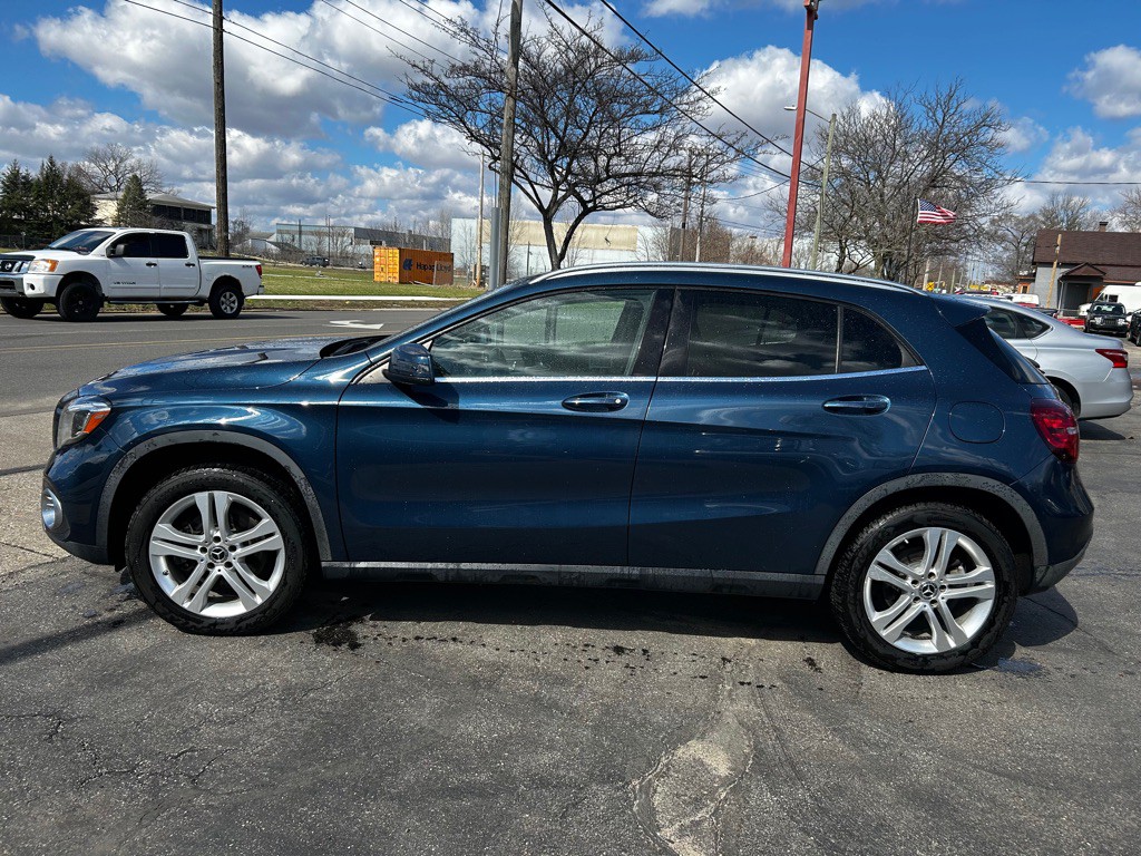 2019 Mercedes-Benz GLA-Class Image 3