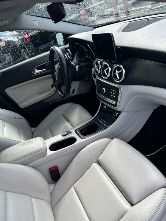 2019 Mercedes-Benz GLA-Class Image 10