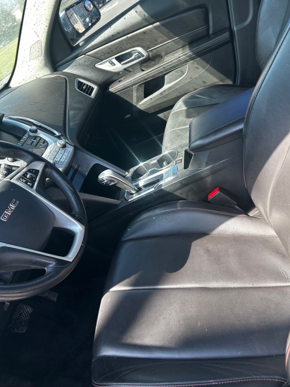 2015 GMC Terrain Image 14