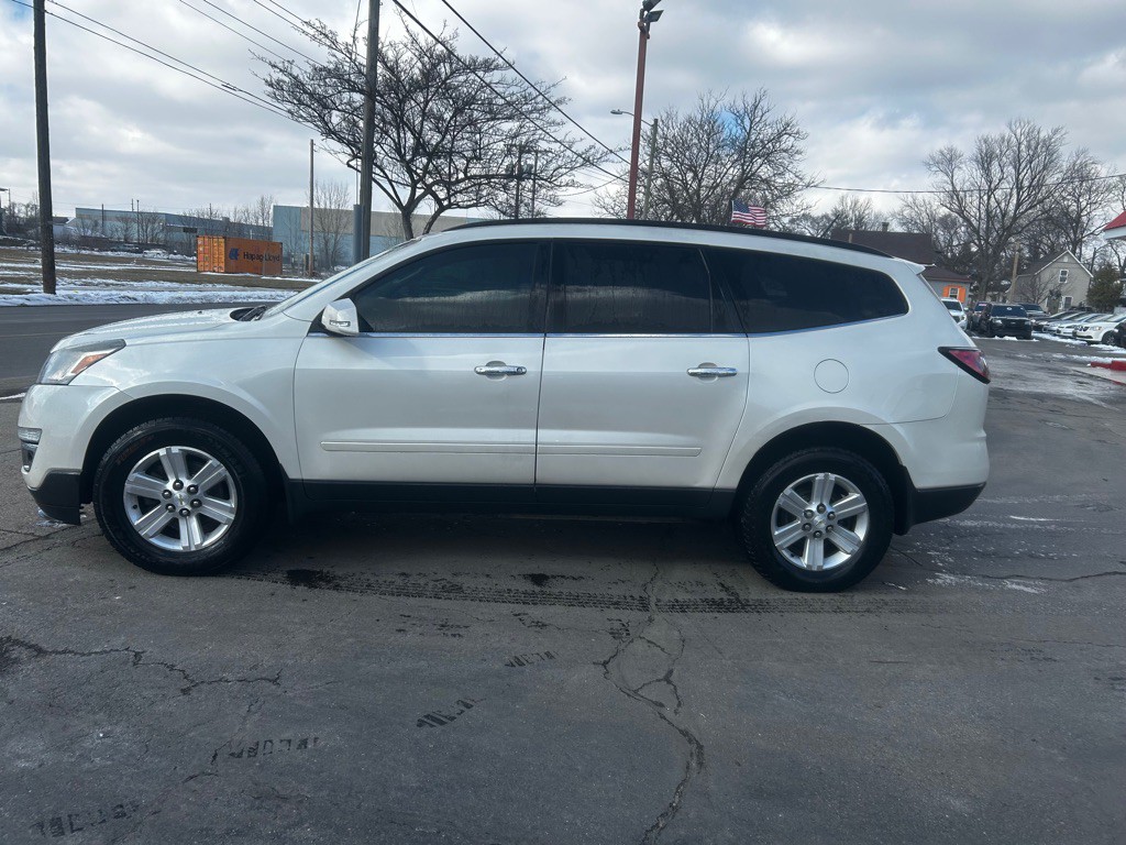 2013 Chevrolet Traverse Image 3