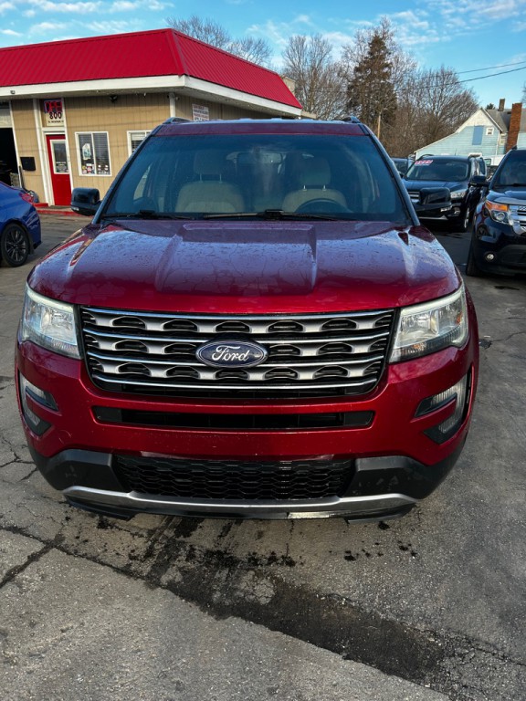 2016 Ford Explorer Image 2