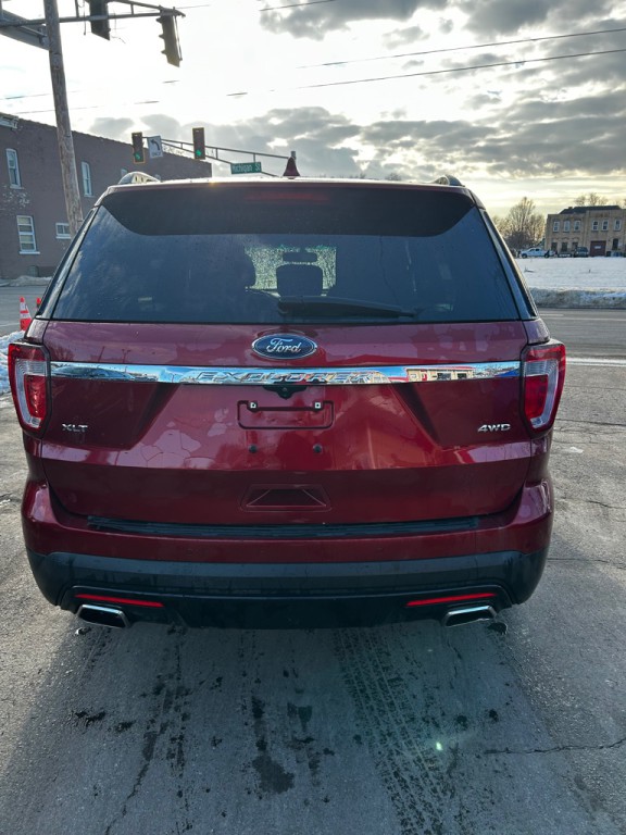 2016 Ford Explorer Image 5