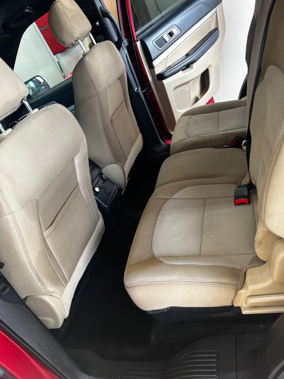 2016 Ford Explorer Image 13