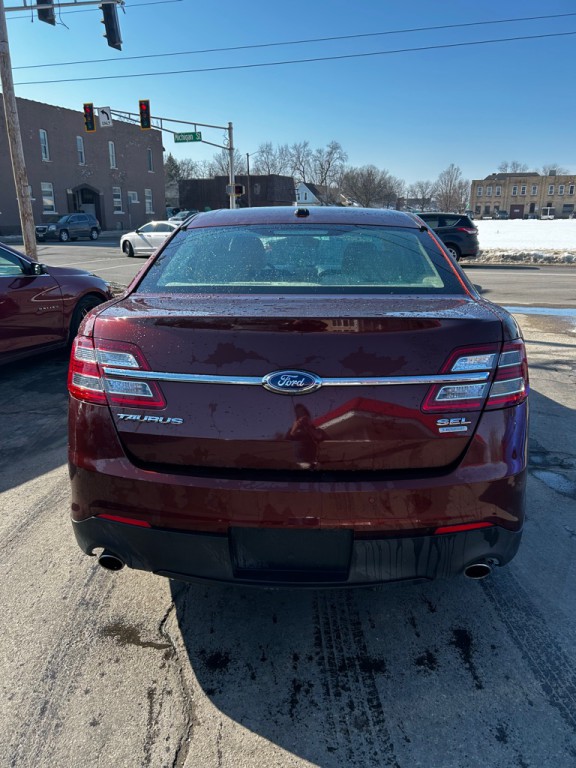 2015 Ford Taurus Image 5