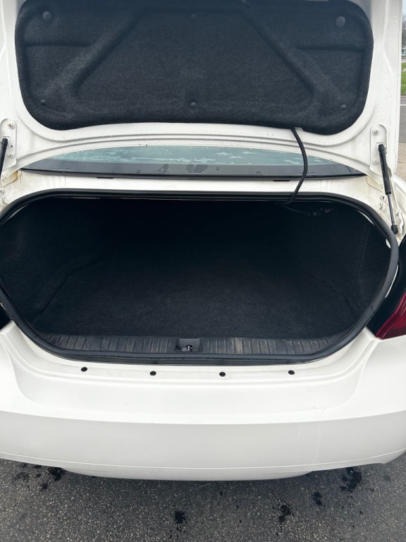 2007 Pontiac Grand Prix Image 6