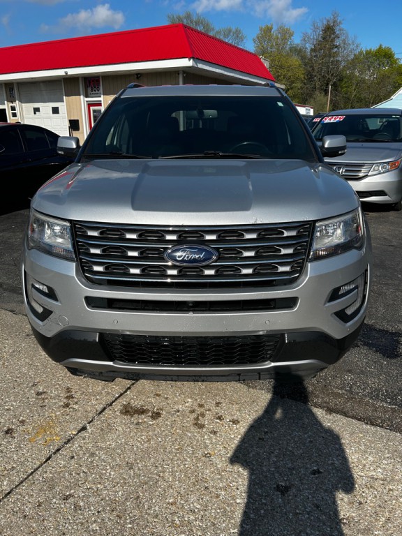 2017 Ford Explorer Image 2