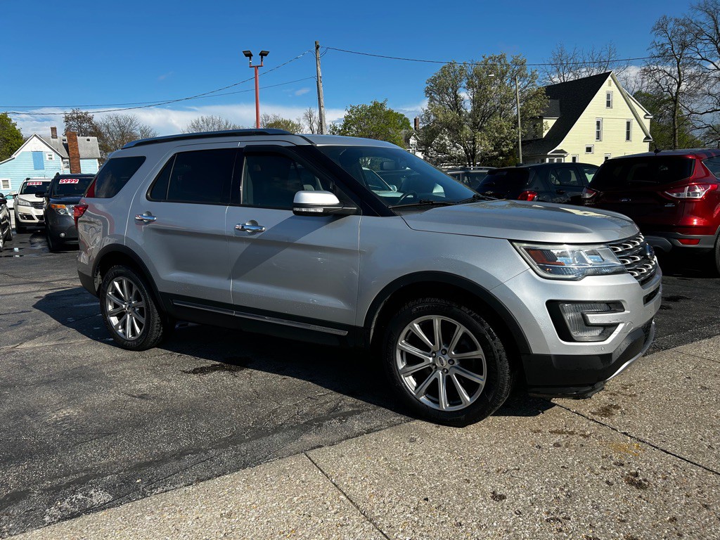 2017 Ford Explorer Image 9