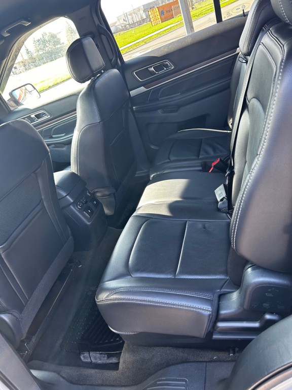 2017 Ford Explorer Image 13