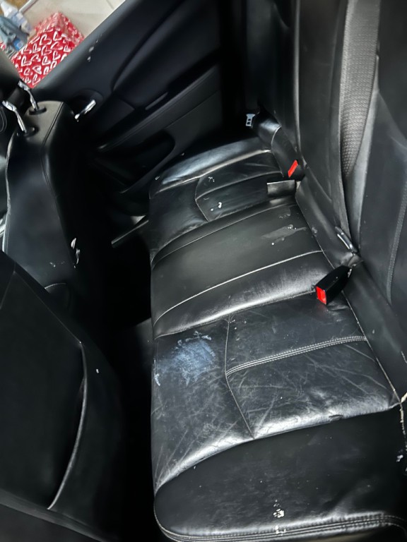 2013 Chrysler 200 Image 12