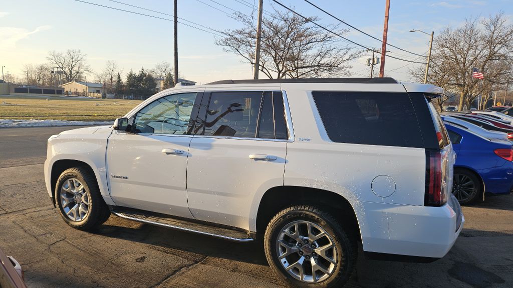 2017 GMC Yukon Image 2