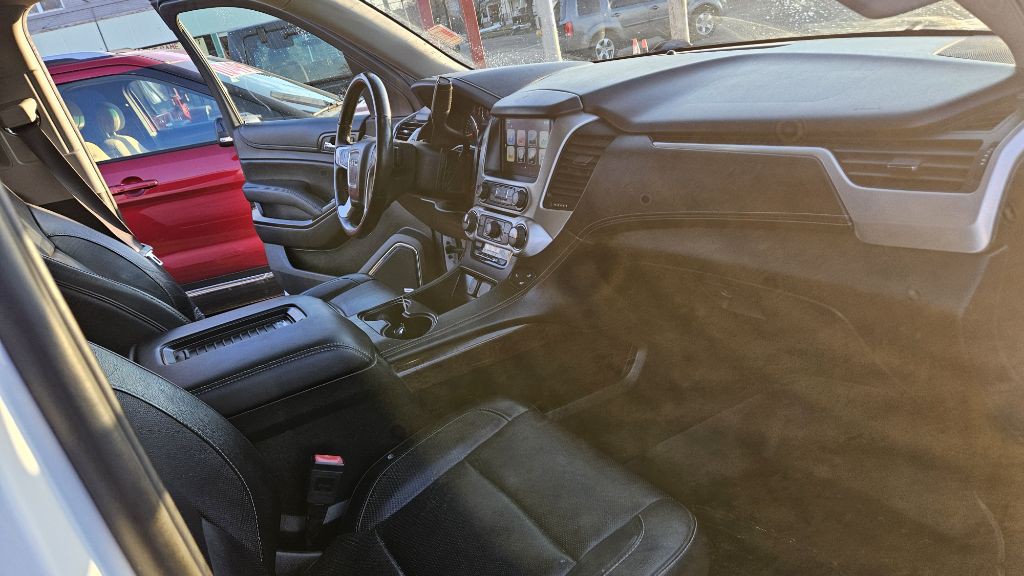 2017 GMC Yukon Image 14